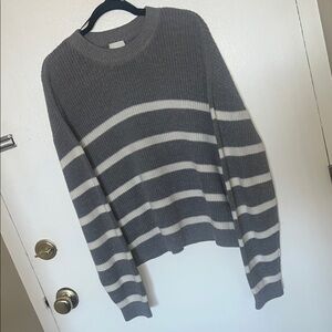 H&M grey striped sweater